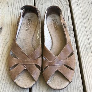 Sketchers women’s brown leather bikers sandals 7